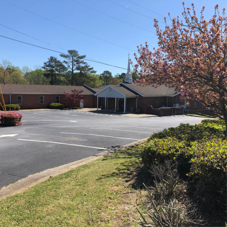 church in downtown lilburn