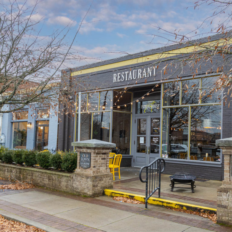 front of restaurant public house